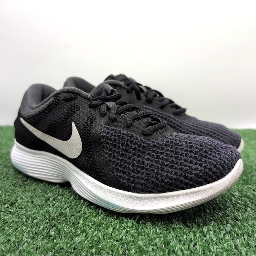 Nike Revolution 4 Women's‎ 6.5 W Wide Shoes Black Athletic Sneakers 908999-001